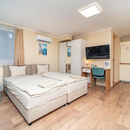 Palmy Apartmanhouse Maglod Zewnętrze zdjęcie