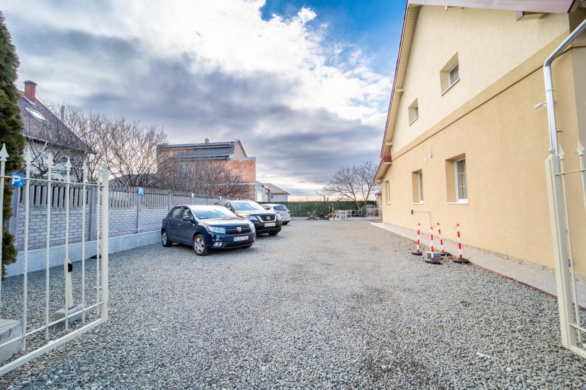 Palmy Apartmanhouse Maglod Zewnętrze zdjęcie